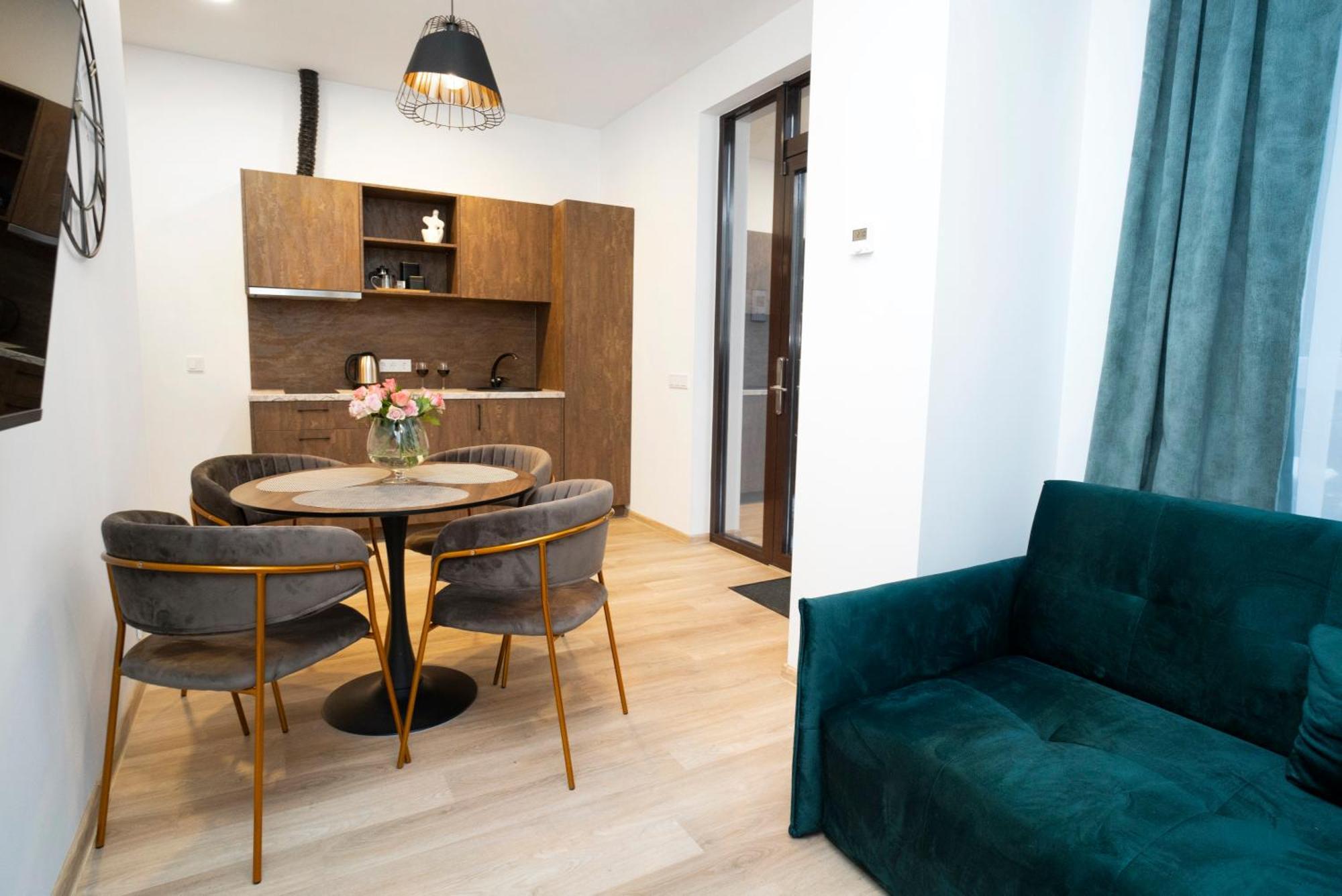 Central Station Apartment No1 カウナス エクステリア 写真